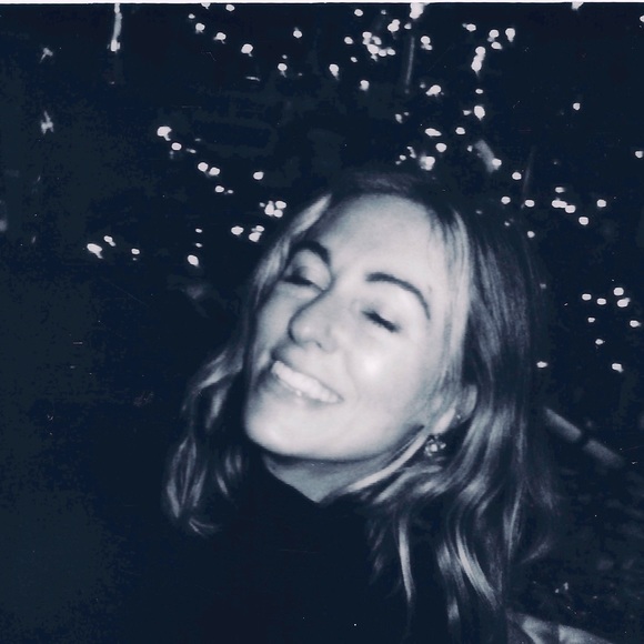 Meet your Posher, Katie - Picture 1 of 1